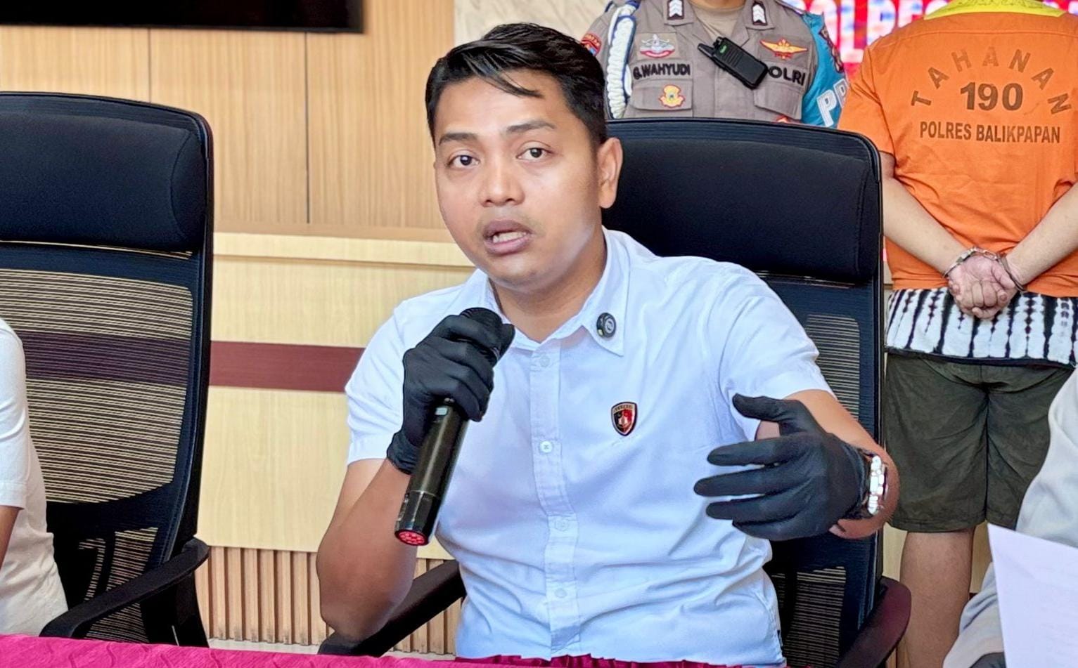 Sampel Orok Bayi yang Ditemukan di Sungai Klandasan Dibawa ke Puslabfor untuk Analisis Lanjutan