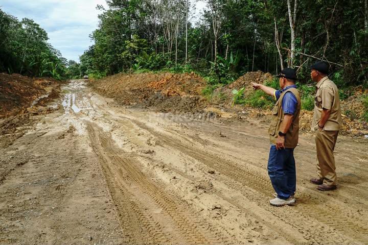 Pemkab Mahulu Tegaskan Perbaikan Jalan Kubar-Mahulu Kewenangan Provinsi dan Pusat