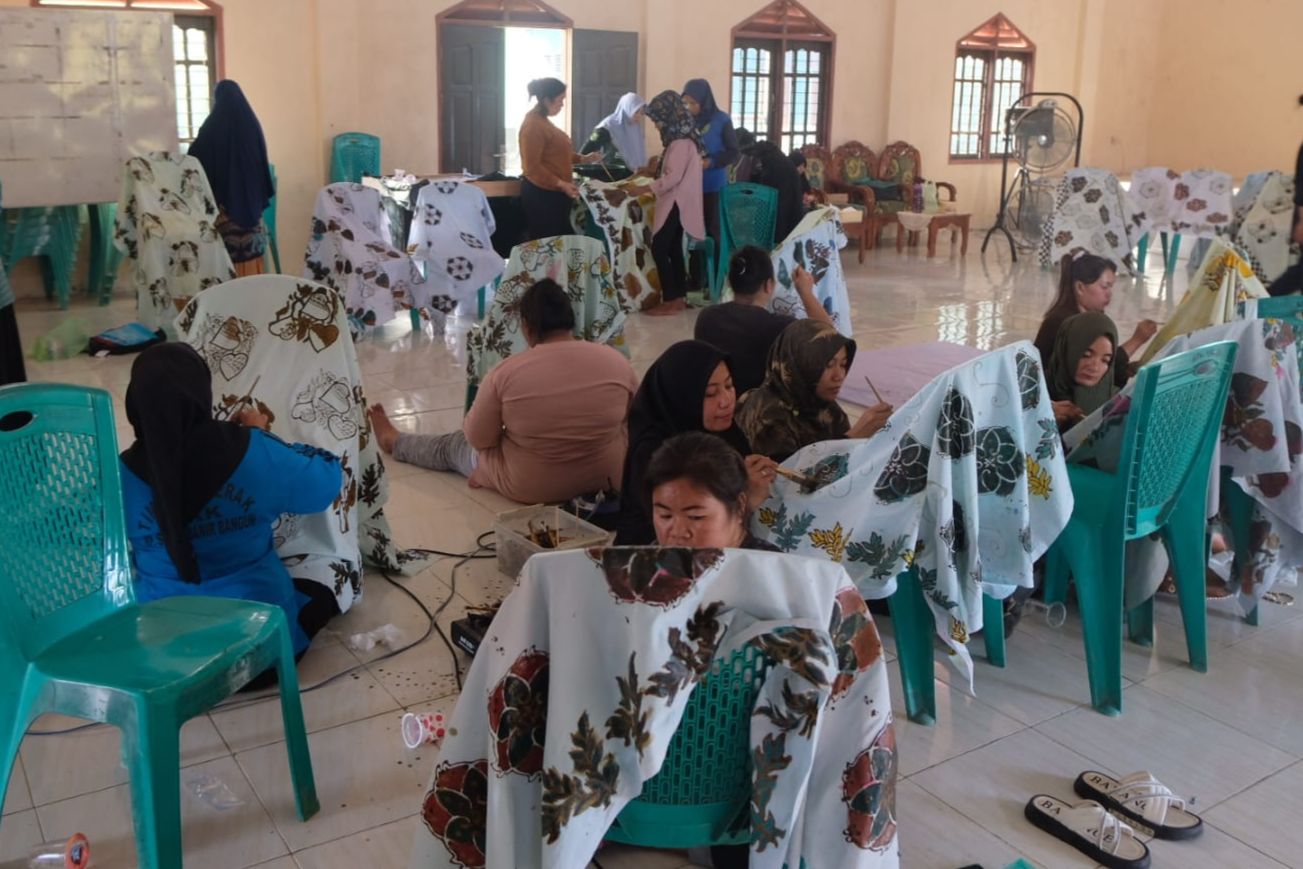 Minat Masyarakat Tinggi, Usulan Alat Membatik Menjadi Perhatian Pemkab Berau