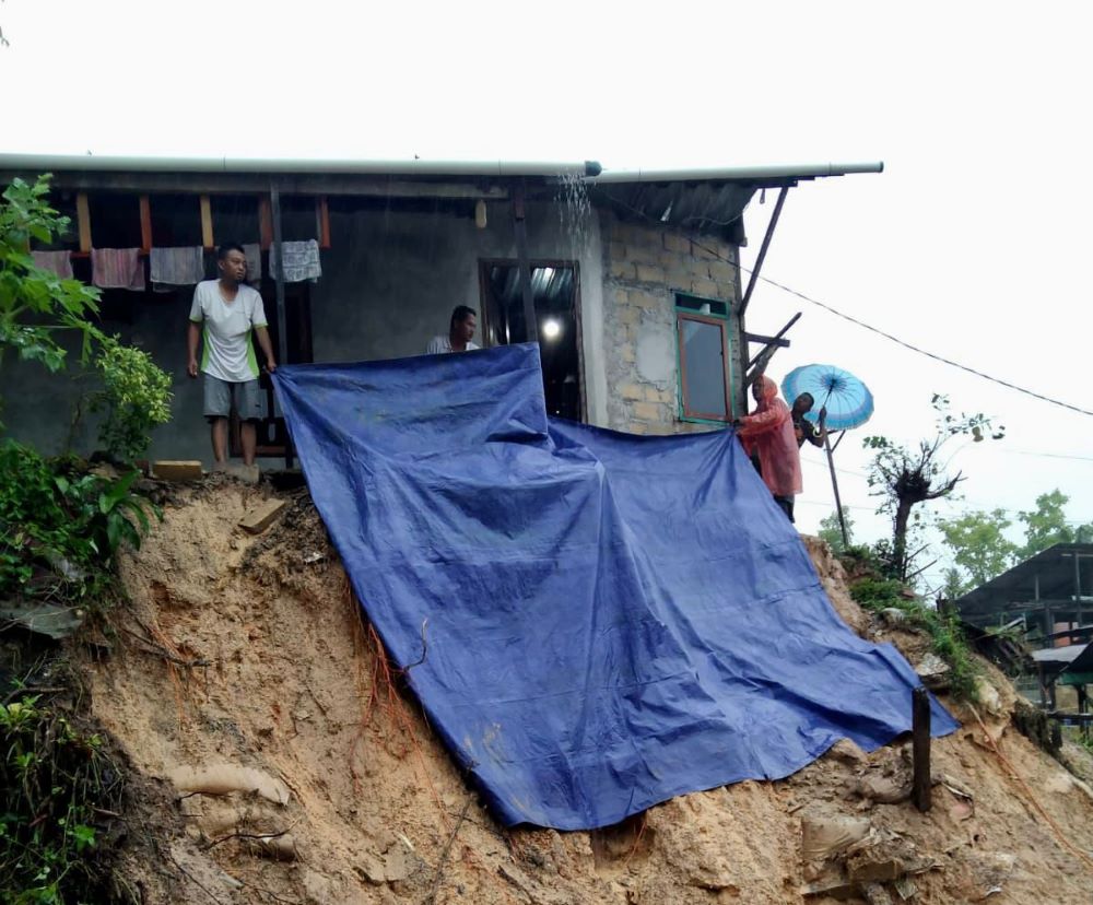 Hujan Lebat Landa Balikpapan, Berakibat Longsor di Sejumlah Wilayah