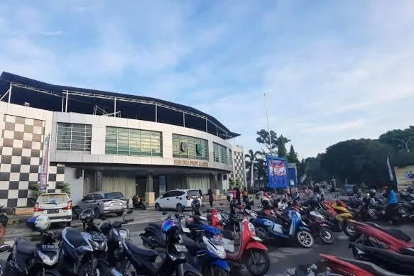 Dispora Kaltim Atur Penataan Parkir GOR Kadrie Oening, Bangun Lahan Parkir di Area Belakang Panjat Tebing