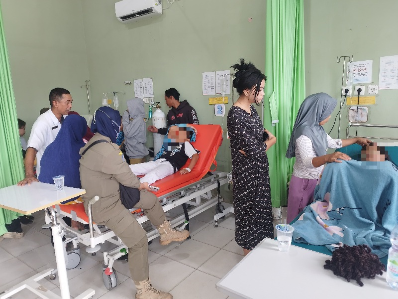 Puluhan Siswa SDN 008 Waru Diduga Keracunan usai Konsumsi Puding Menu MBG