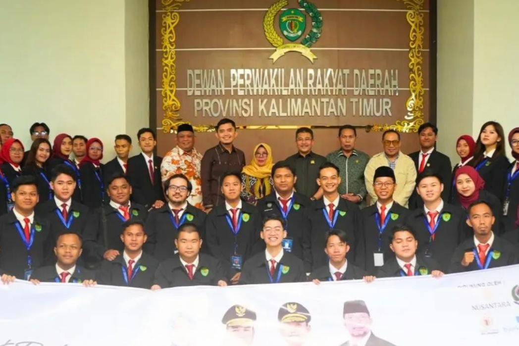 Dispora Kaltim Ajak Peserta PKPMD Belajar Langsung ke DPRD Kaltim