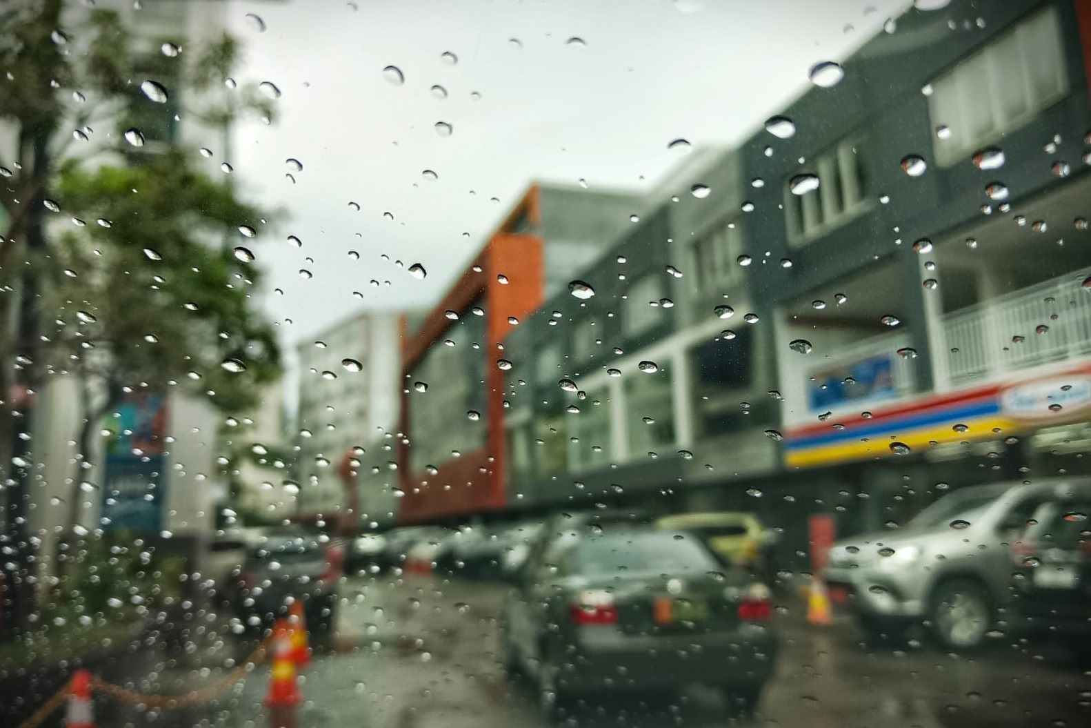 Ramalan Cuaca Kaltim dan IKN, 26 November 2025, Sebagian Wilayah Berpotensi Hujan!