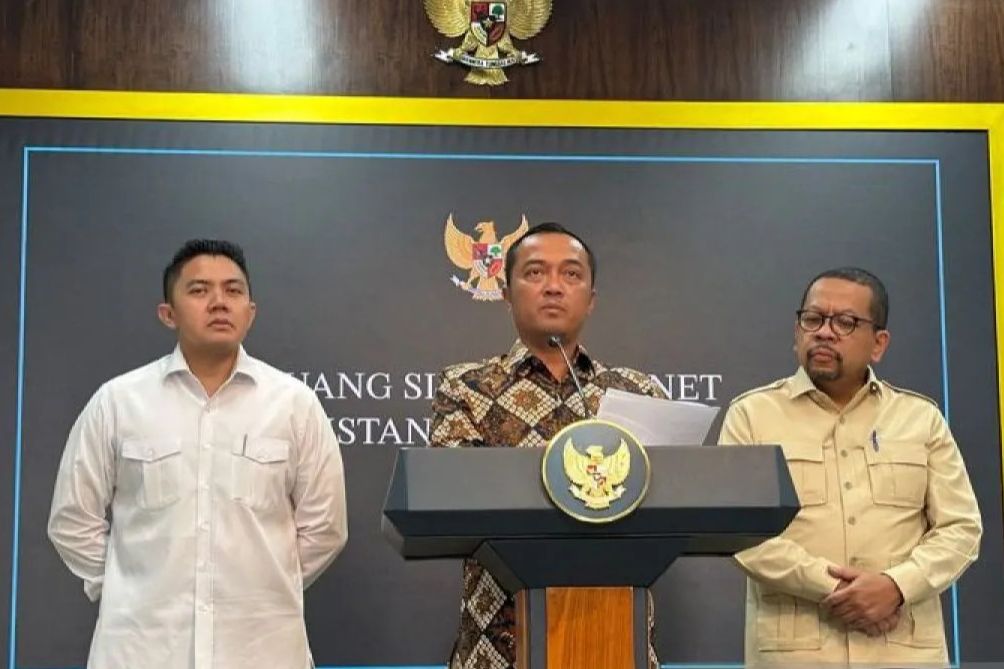 Kepala BGN Dadan Hindayana Dicopot, Paginya Masih Temani Prabowo Cek Operasional MBG 