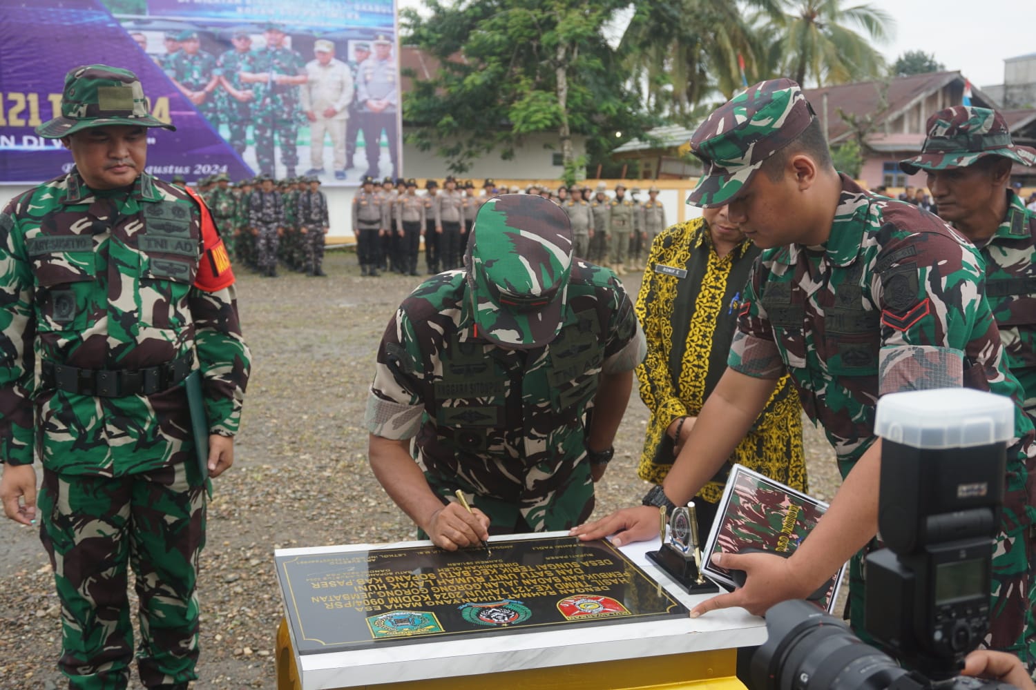 Program TMMD di Desa Sunge Terik Paser Resmi Ditutup