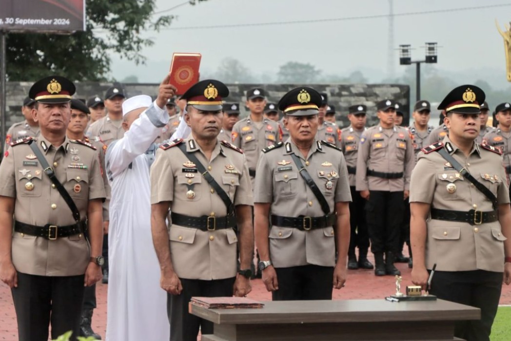 Polres Kukar Lakukan Rotasi Jabatan Kapolsek Sanga-Sanga dan Tabang