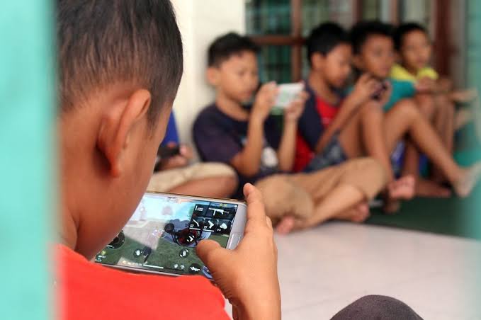 Indonesia Jadi Negara Paling Kecanduan Gadget Nomor Satu di Dunia