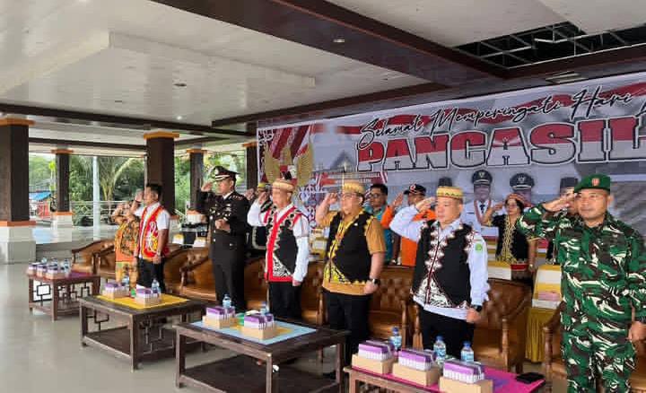 Apel Hari Lahir Pancasila,  Bupati Mahulu Serukan Semangat Gotong Royong