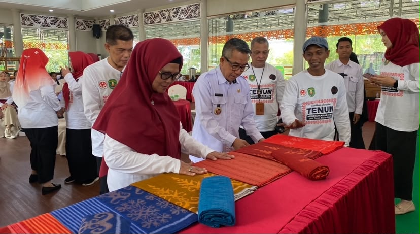 Melirik Tenun ATBM sebagai Penggerak Ekonomi dan Identitas Daerah