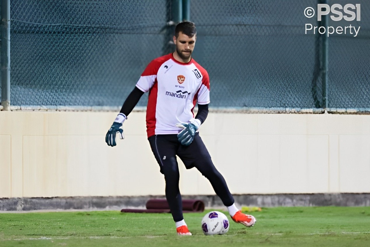 Maarten Paes Dinyatakan Fit untuk Laga Timnas Indonesia vs Bahrain Malam Ini