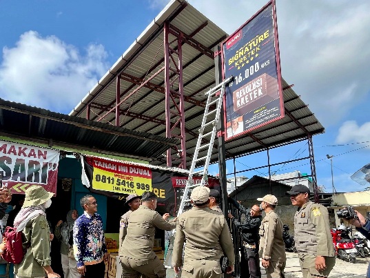 Wujudkan Balikpapan sebagai Kota Layak Anak, Reklame Rokok di Puluhan Titik Diturunkan