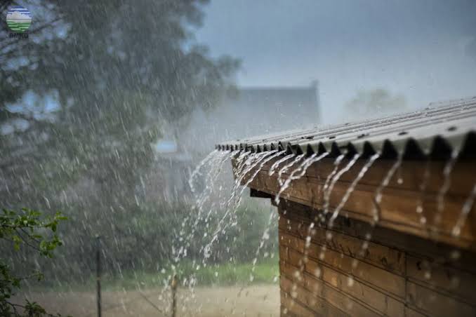 BMKG: Waspada Hujan Lebat Disertai Petir pada Siang Hari