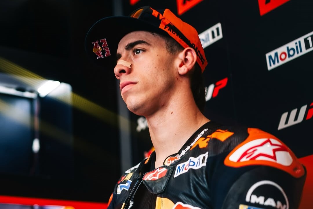 Pedro Acosta Kritik Aturan 'Perampas' Podium Vinales di MotoGP: Kami Bukan Peramal Suhu Lintasan