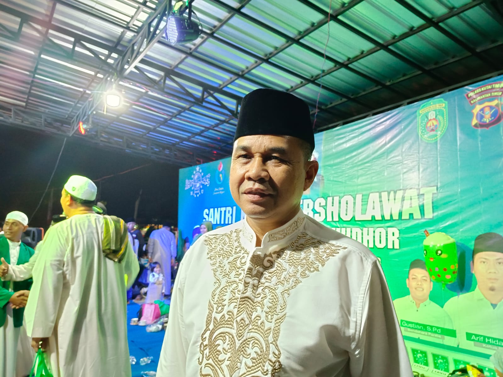 Pupuk Kebersamaan, Joni Minta Santri Bersholawat jadi Agenda Rutin