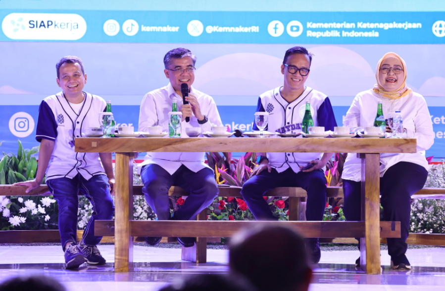 Menaker Ajak Kolaborasi Hadapi Tantangan Ketenagakerjaan di Peringatan May Day 2025