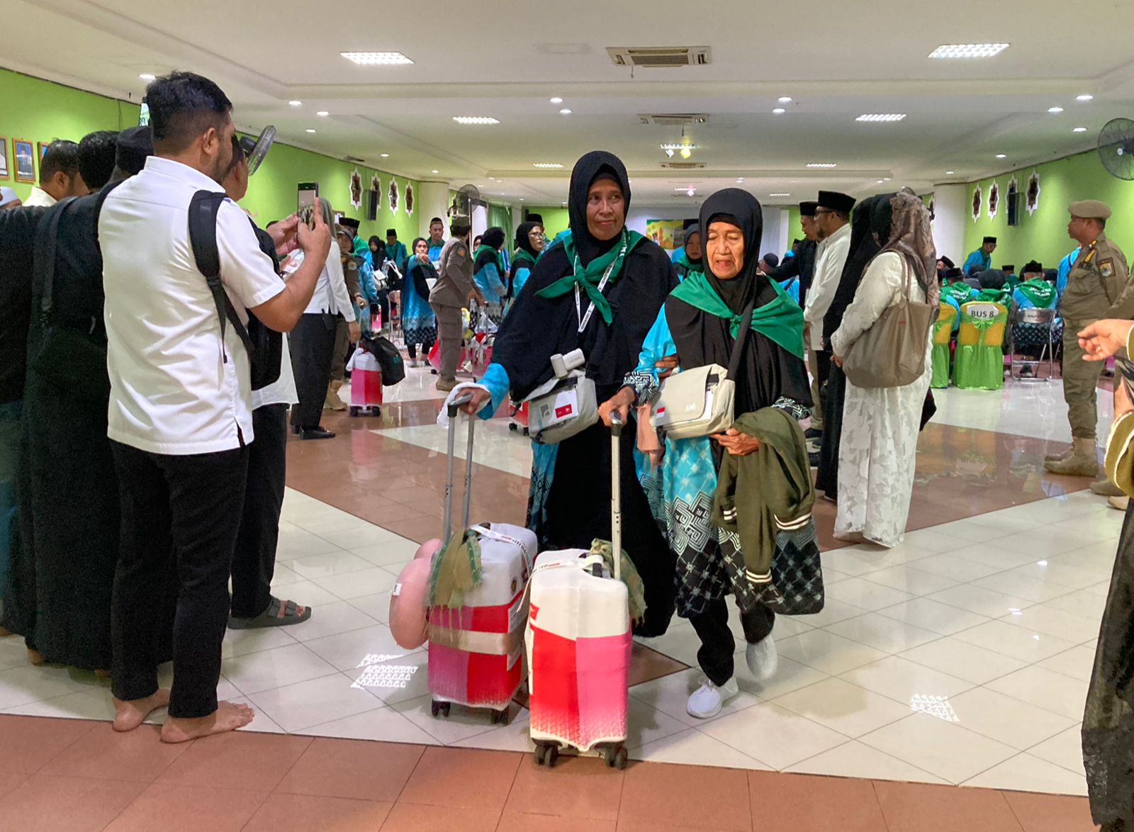 353 Calon Haji asal Paser Bertolak ke Tanah Suci 