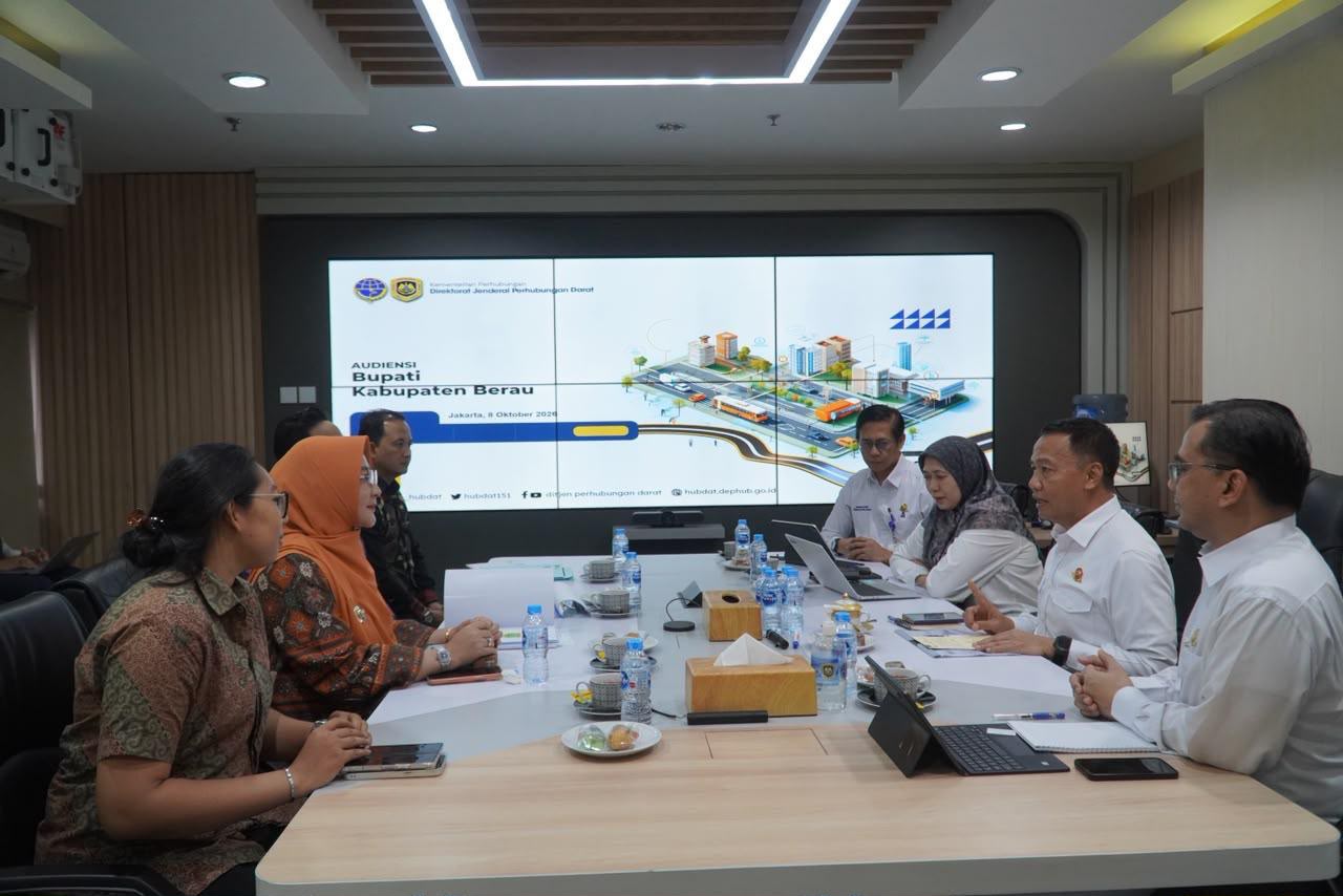 Bupati Sambangi Kemenhub, Usulkan Pengadaan Bus Sekolah hingga Pengembangan Trans Berau