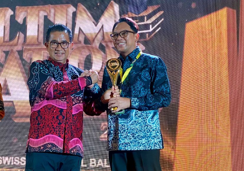 PT Berau Coal Terima Penghargaan Kaltim Education Award