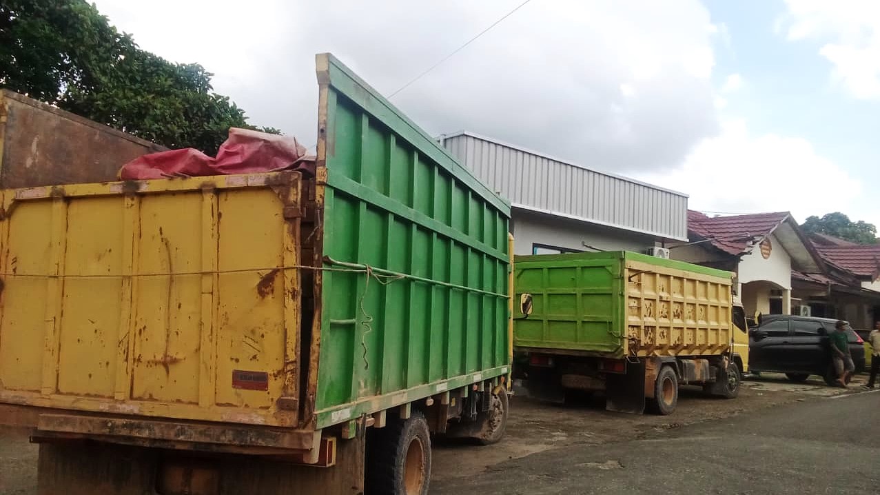 Polhut Amankan 2 Truk Bermuatan Kayu Ulin Ilegal di Kubar, Pengusaha Masih Didalami
