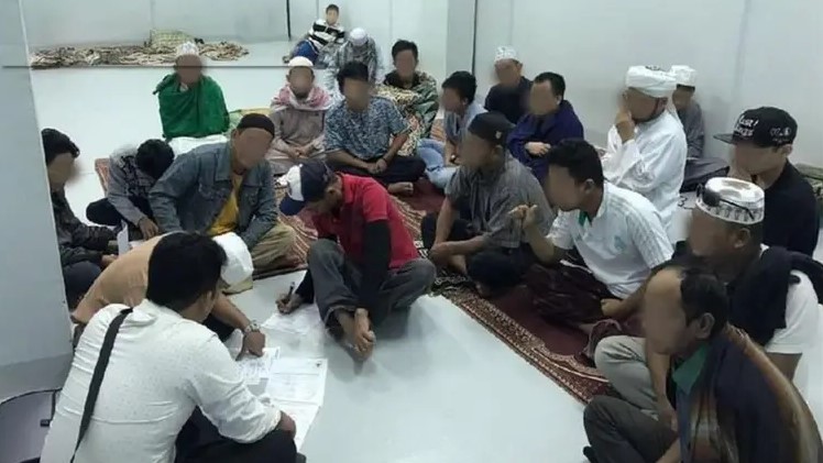 Jamaah Haji Ilegal asal Kalsel Ditangkap Polisi di Bandara Soetta, Bayar ke Travel Rp200 Juta
