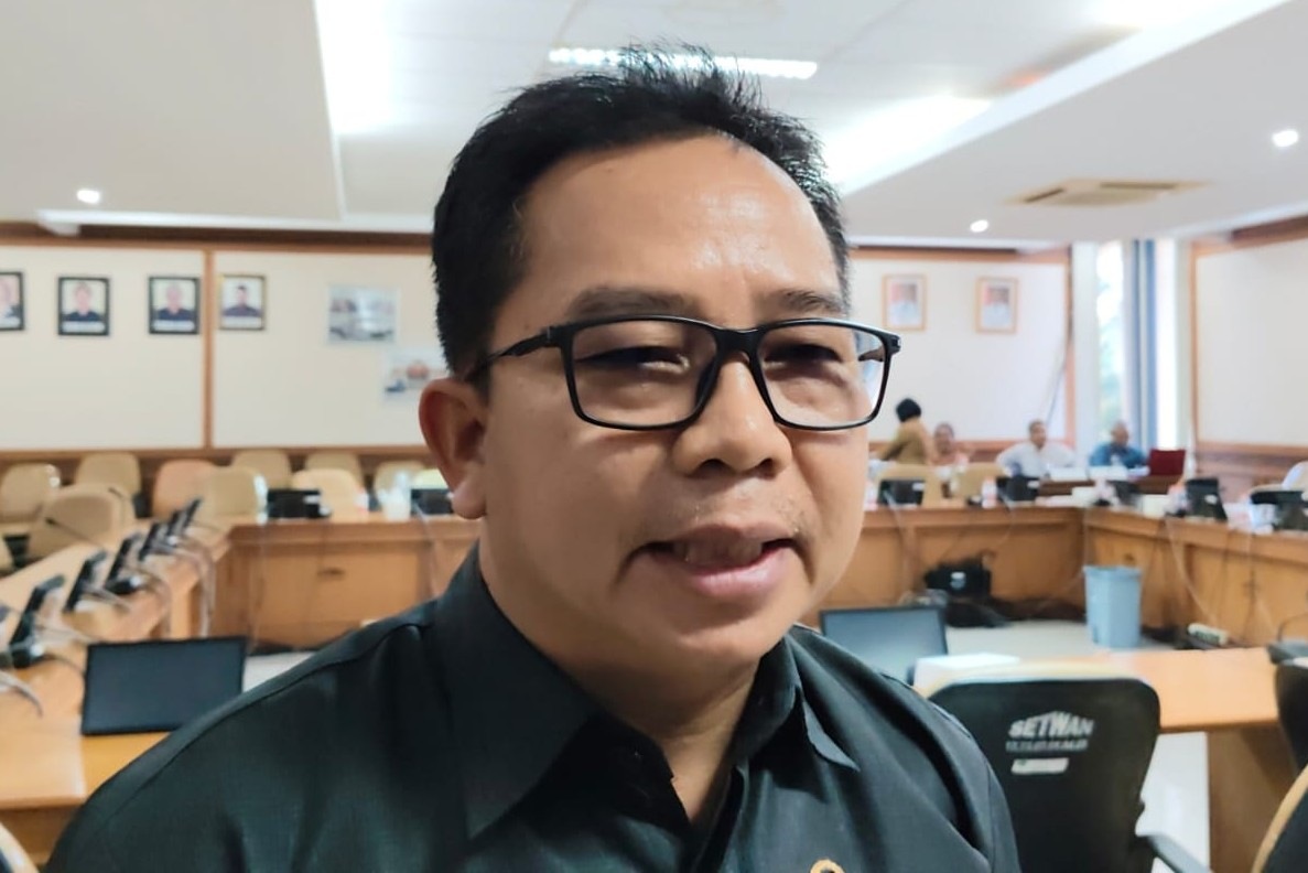 DPRD Kutai Barat Minta Pemkab Segera Putuskan Lembaga Adat Mana yang Sah