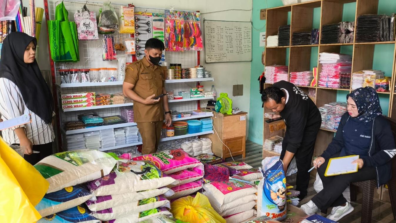 Sidak Beras Oplosan, Dinas KUKM Perindag PPU Temukan Beras Kemasan Tak Sesuai Takaran