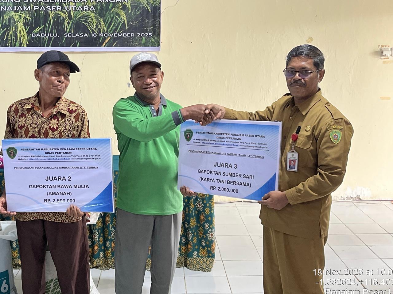 Dukung Swasembada Pangan dan Program MBG, Pemkab PPU Salurkan Bantuan Sarana Pertanian