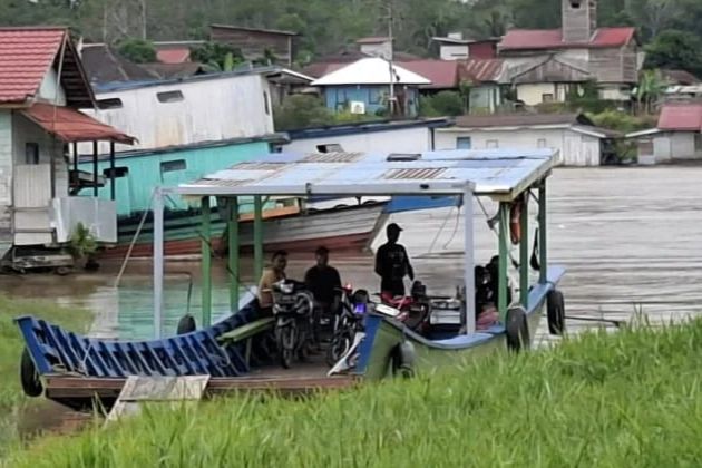 Mobilitas Warga Tering Lama Kubar Bergantung Feri Penyeberangan, Berharap Dibangunkan Jembatan Penghubung