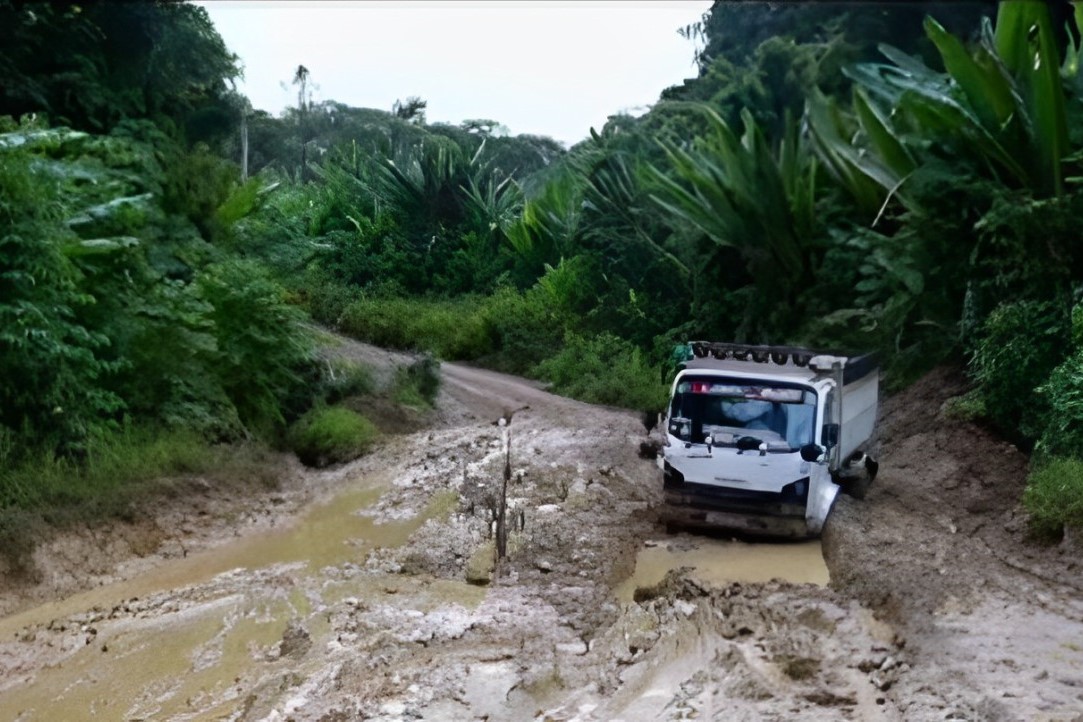 Kondisi Jalan di Mahulu Rusak Parah, Yohanes Avun: Keuangan Kita Tidak Sanggup