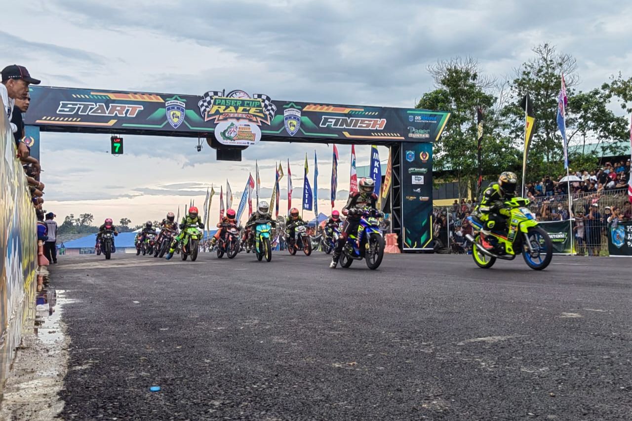Paser Cup Race 2025 Diikuti Ratusan Pembalap, Tim Asal Kalsel Bawa Pulang Hadiah Mobil