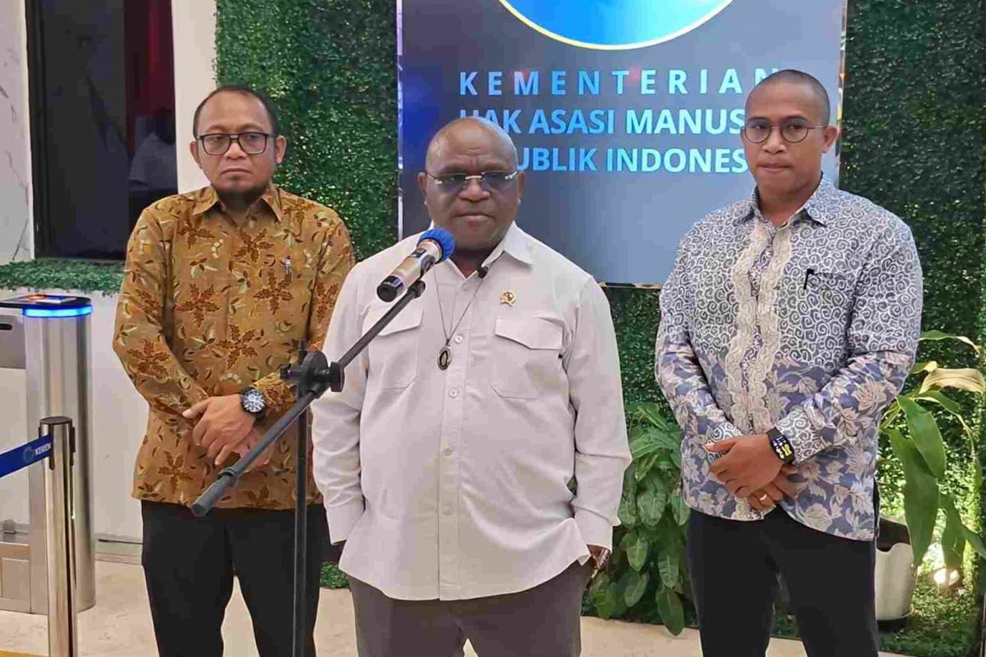 Menteri Pigai Sebut Menolak MBG Bertentangan dengan HAM