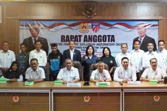 Dorong Regenerasi, Dispora Kaltim Minta IKASI Gencarkan Sosialisasi Anggar ke Sekolah