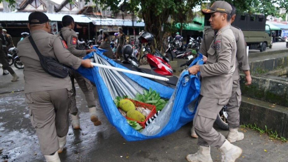 Masih Bandel! Pedagang di Jalan Maduningrat Tenggarong Kembali Ditertibkan