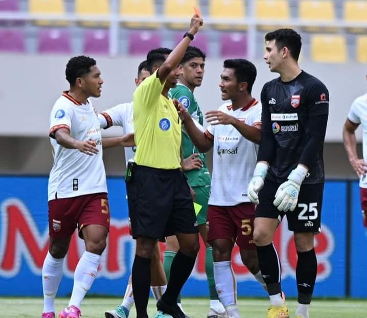 Meski Hanya 10 Pemain, Borneo FC Tahan Imbang PSS Sleman di Laga Tandang