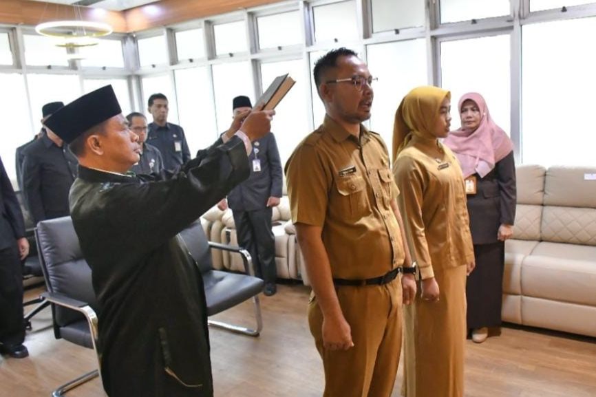 2 Pejabat Fungsional Pemkab Paser Dilantik, Sekda Tekankan 5 Hal Ini