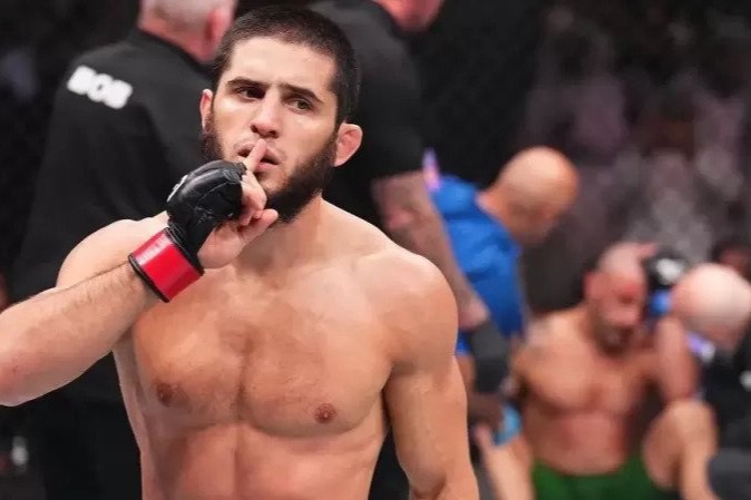 Profil Islam Makhachev, Sang Juara Dunia Kelas Ringan UFC