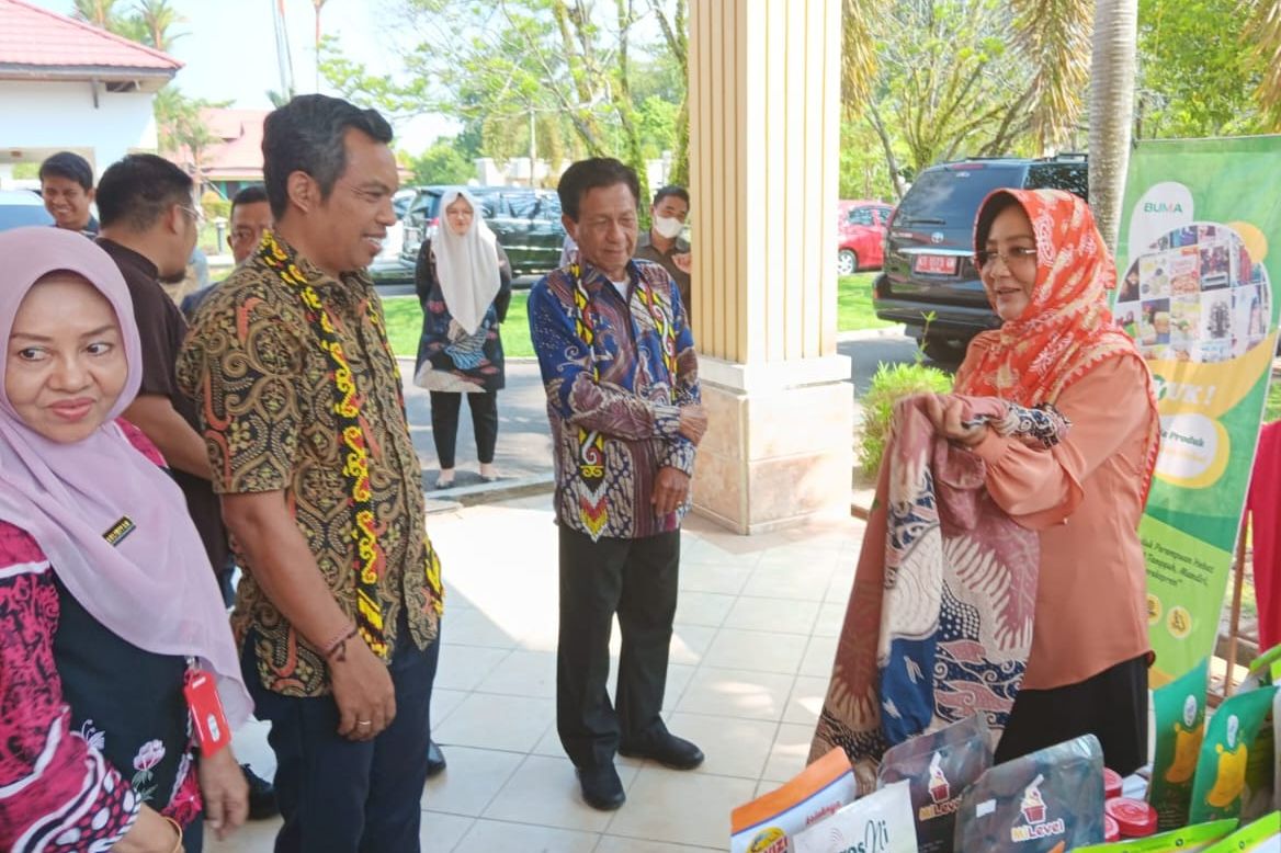 Melalui Batik Khas, Dorong Pengembangan Potensi Lokal yang Dimiliki Masyarakat Kampung 