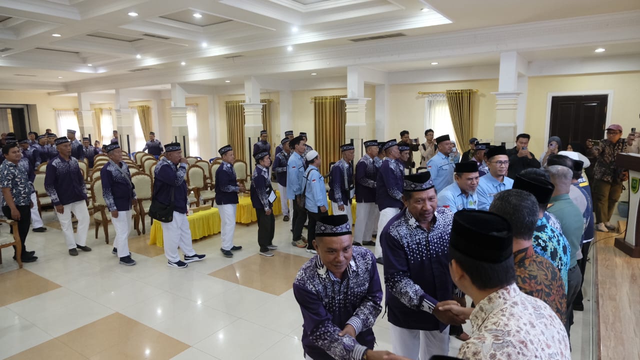 Pesan Bupati Sri Saat Melepas 153 Jamaah Haji Berau: 