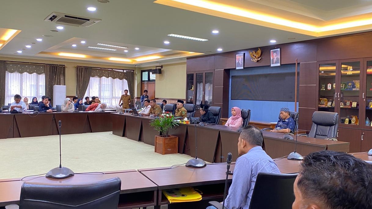 RDP DPRD Kukar, 30 Sertifikat Dipersoalkan antara Warga Desa Bunga Putih dan PHSS