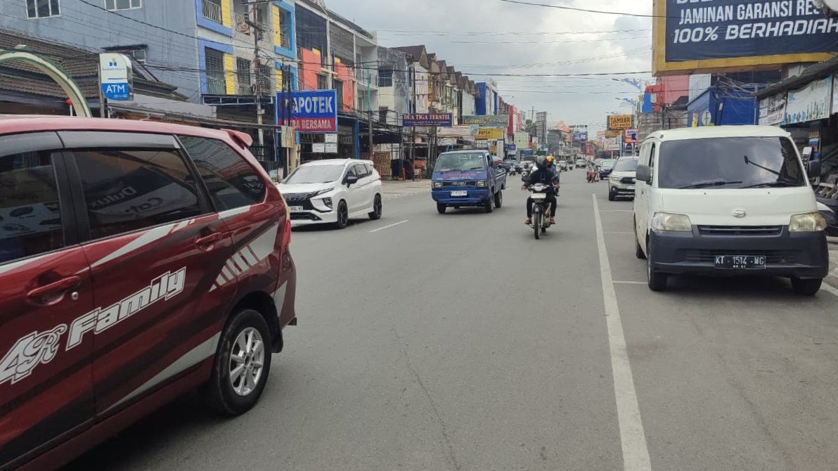 Pelaku Usaha di Jalan Abul Hasan Samarinda Minta Waktu Relaksasi Parkir Diperpanjang
