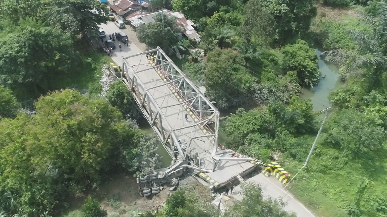 Jembatan Bailey akan Dibangun Dekat Jembatan Busui yang Ambruk untuk Akses Sementara