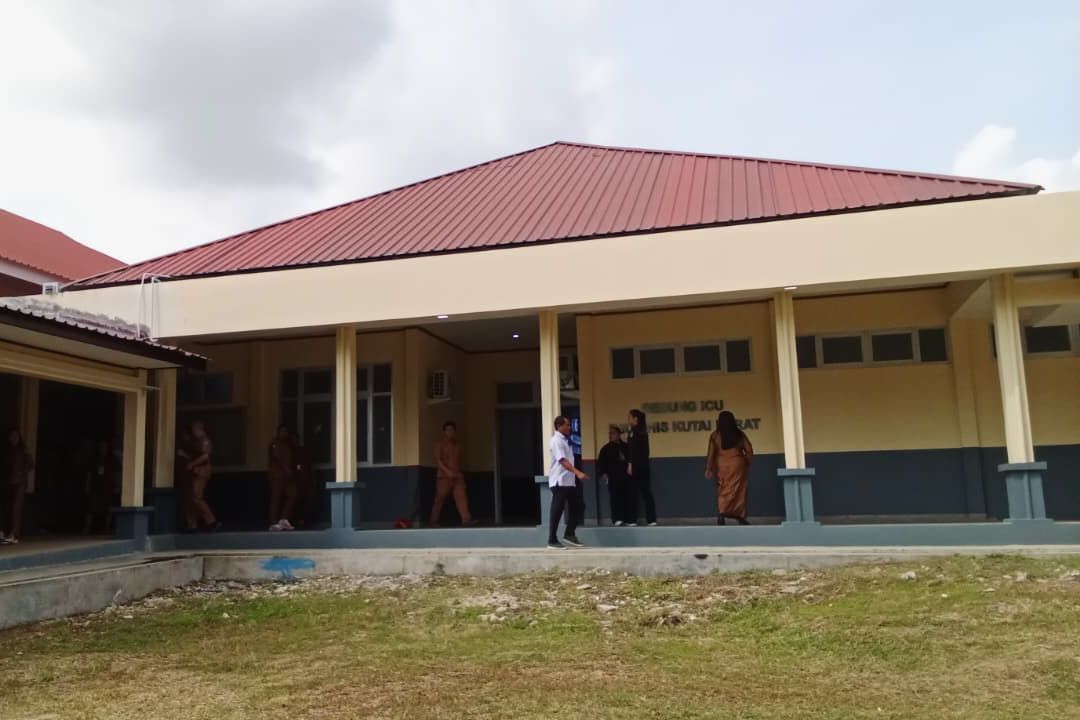 Pasien Mengantre Sejak Pagi Buta, Ini Klarifikasi Direktur RSUD HIS Sendawar