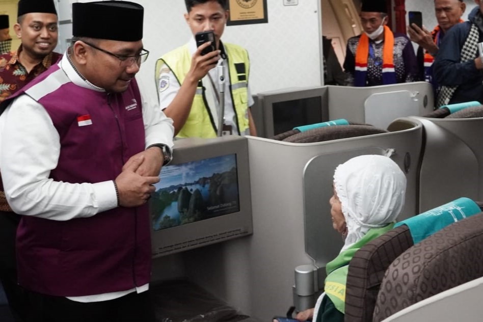 Lepas Kloter Pertama Jamaah Haji Indonesia, Menag Yaqut: Jangan Selipkan Niat Lain!