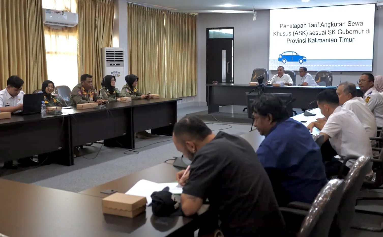 Dishub Kaltim Gelar Rapat Penetapan Tarif Angkutan Sewa Khusus (ASK) Transportasi Online