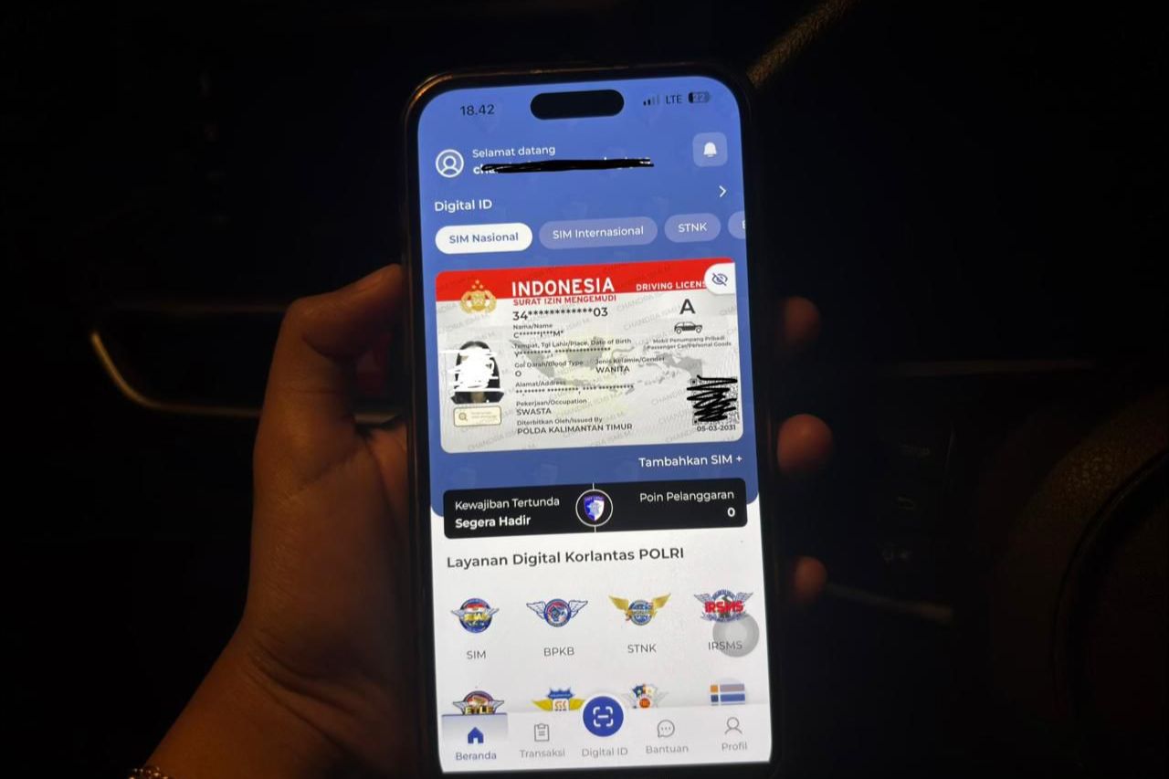 Saat Razia, Pengendara Bisa Tunjukkan SIM Digital Lewat Aplikasi Korlantas