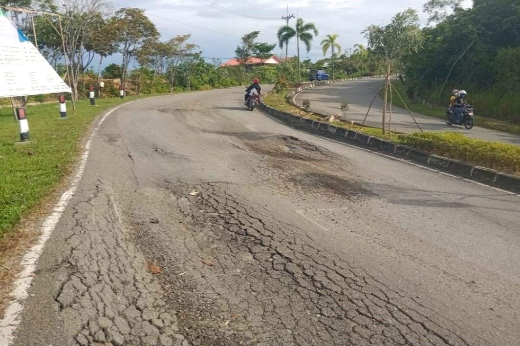 Antisipasi Longsor dan Jalan Rusak selama Arus Mudik, Pemprov Kaltim Standby-kan Alat Berat
