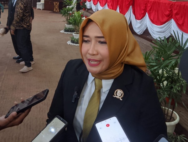 Jumiati Dorong Pemkab Perhatikan Kesejahteraan Guru Honorer