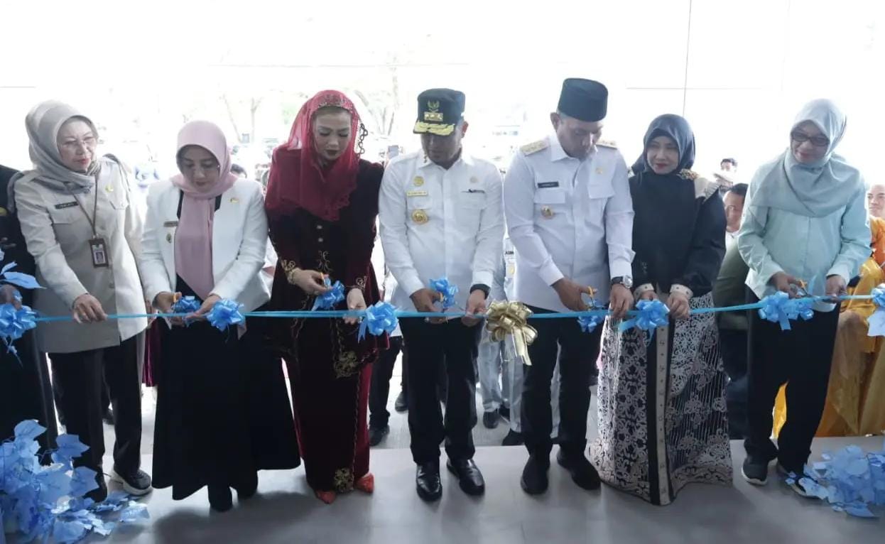 Resmikan Kantor UPTD PPRD Bapenda Berau dan Paser: Gubernur Harum Apresiasi Warga Taat Pajak