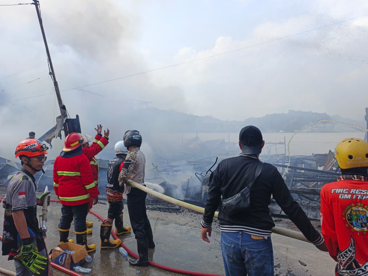 Kebakaran Hanguskan Lima Rumah di Loa Duri Ilir, Tiga Bangunan Lain Terdampak